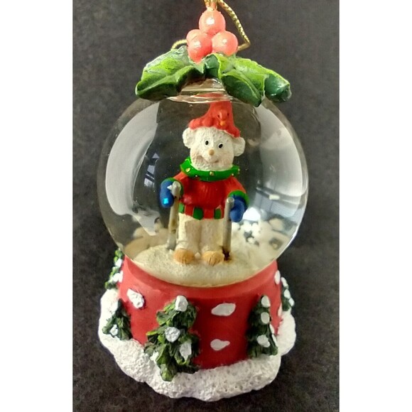 Snow Globe Bear On Skis Basket w/Trees Cardinal on Hat* New In Box * - Picture 2 of 7